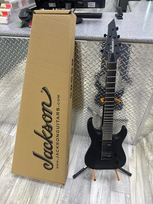 Jackson JS22-7 Dinky 7 String Guitar