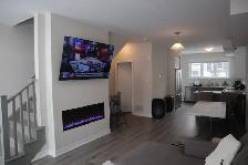 PRIVATE ROOM WITH PRIVATE WASHROOM IN SHARED TOWNHOUSE - Photo 6