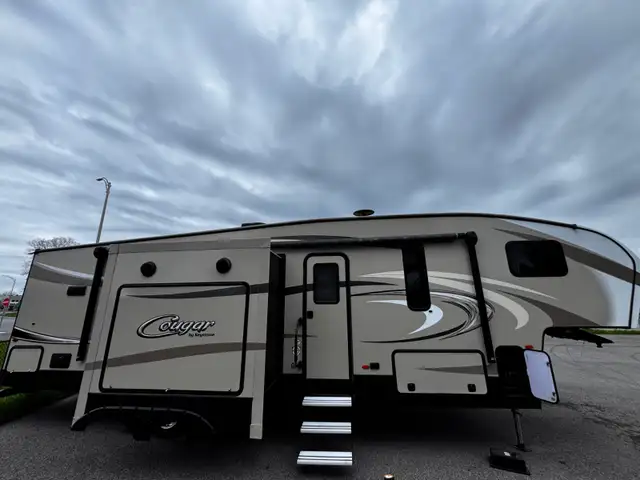 Fifth wheel Cougar 2017 X-lite, 28RKS