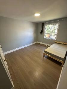 4 Bed 2 WR Mainfloor Rent - Lawrence/Markham - Available NOW - Photo 6
