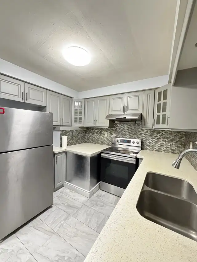 3 bedroom 2 washroom house