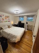 2 Bedroom in triplex for $1900 Aug 1 heat, water, yard - Photo 5