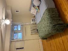 2 Bedroom in triplex for $1900 Aug 1 heat, water, yard - Photo 7
