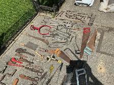 Large Assortment of Vintage & Modern Hand Tools ! - Photo 2
