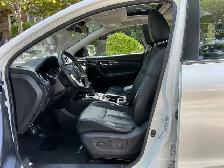 Nissan Qashqai  (2017) SL with platinum package top trim - Photo 4