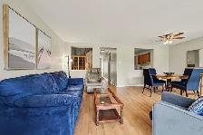 Bright & spacious 3 bdrm townhome with no rear neighbours - Photo 3