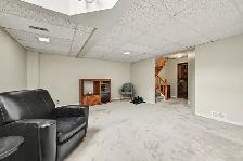 Bright & spacious 3 bdrm townhome with no rear neighbours - Photo 8