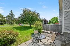 Bright & spacious 3 bdrm townhome with no rear neighbours - Photo 10