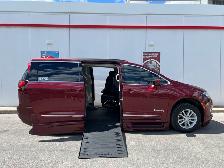 2017 Chrysler Pacifica TOURING-L-WHEELCHAIR VAN-POWER RAMP-35KMS