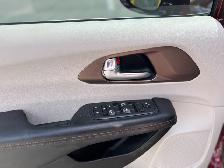 2017 Chrysler Pacifica TOURING-L-WHEELCHAIR VAN-POWER RAMP-35KMS - Photo 14