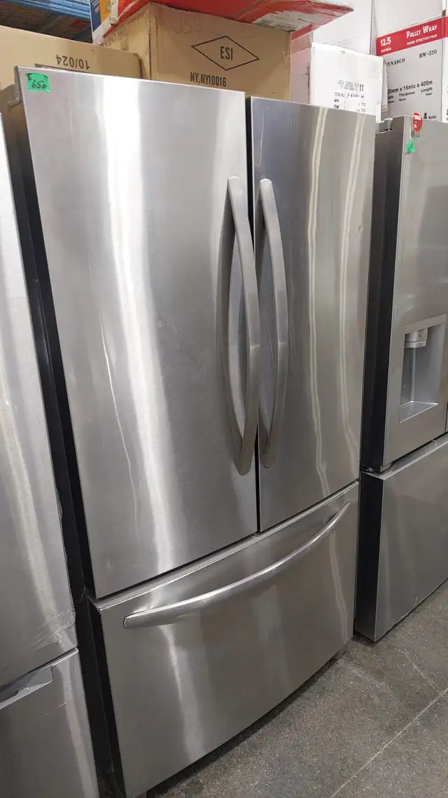 Frigidaire 27.6 Cu Ft French Door Refrigerator