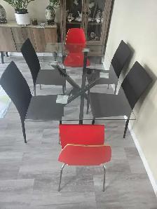 dining table with 6 chairs - Photo 4