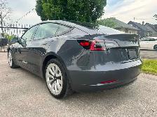 2022 Tesla Model 3 - Photo 4