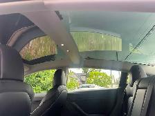 2022 Tesla Model 3 - Photo 12