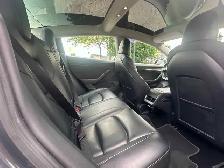 2022 Tesla Model 3 - Photo 13