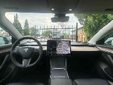 2022 Tesla Model 3 - Photo 15