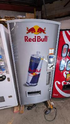 Vending Machines - Photo 4