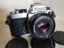 Silver Nikon FM - 50mm f1.8