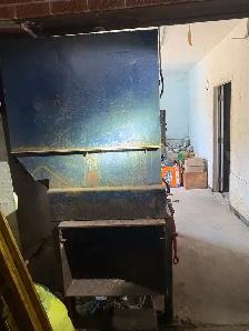 Metro AP-7227 Self-Contained Waste Compactor - Tested - Photo 3