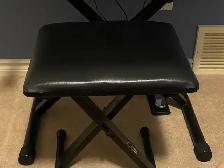 Yamaha EZ-220 Keyboard Package – INCLUDES Stand, Bench & Sustain - Photo 3