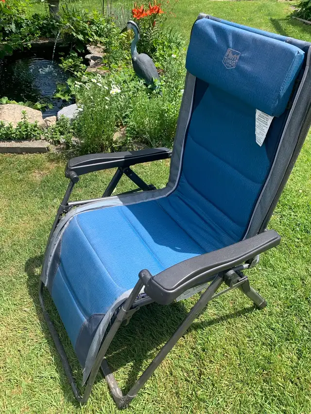 Timber Ridge lounge chair