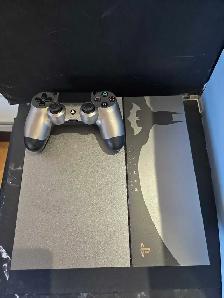 PS4 BATMAN SPECAIL EDITION CONSOLE 500GB W/ACC - Photo 2