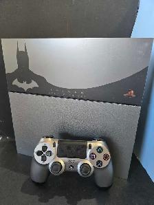 PS4 BATMAN SPECAIL EDITION CONSOLE 500GB W/ACC - Photo 3