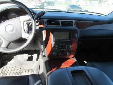 2014 Chevrolet Suburban LTZ - Photo 9