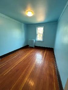 3Bed 1Bath Duplex Suite For Rent On Corydon - Photo 7