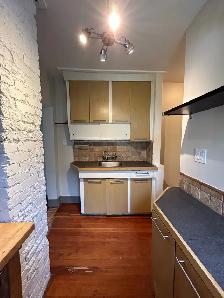3Bed 1Bath Duplex Suite For Rent On Corydon - Photo 12