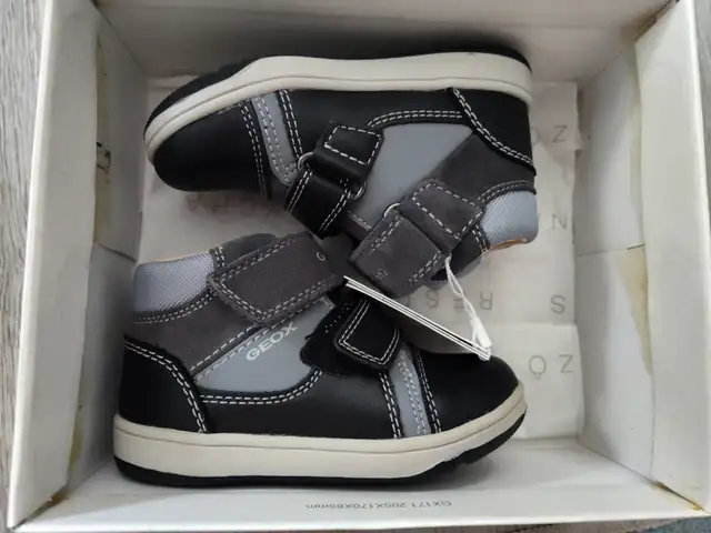 GEOX baby high tops size 7 (EU 23)