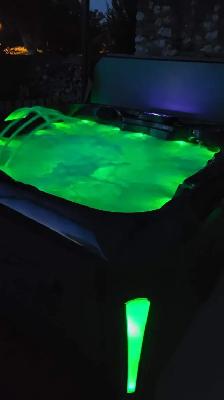 SATURN HOT TUB FOR SALE - Photo 3