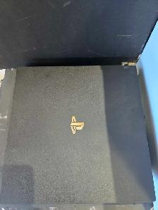 SONY PS4 PRO 1TB W/ACC - Photo 2