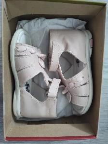 BOPY leather sandals with arch, ankle support size 6.5 (EU22)