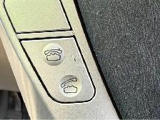 2012 Toyota Prius V 2012 TOYOTA PRIUS AUTOMATIQUE , HYBRIDE  , 4 - Photo 11