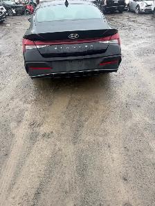HYUNDAI ELANTRA Price $19,444  41,000 Kilometres - Photo 5