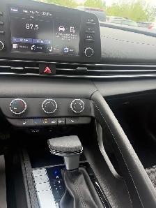 HYUNDAI ELANTRA Price $19,444  41,000 Kilometres - Photo 7