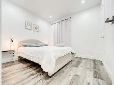 Fully Renovated 4-Bedroom Apartment with Private Terrace - Photo 2
