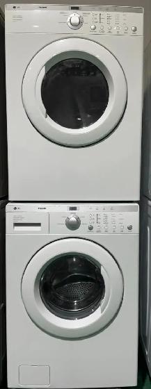 LG WASHER & DRYER SET  PICK UP DEAL $650