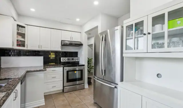 Private room for rent in Brampton