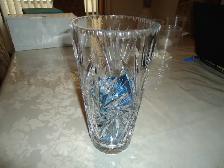 CRYSTAL VASE WITH CRYSTAL ROCKS