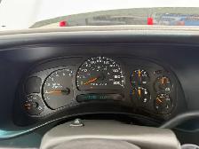 2006 Chevy Silverado 2500HD 6.0 GAS safetied - Photo 7
