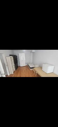 private room for rent - Photo 2