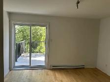 A Louer 5 1/2 sur 2etages mezzanine Libre Duvernay E - Photo 3