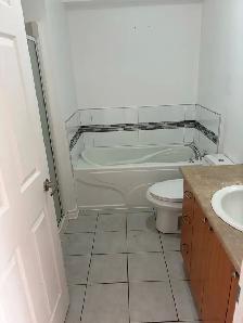 A Louer 5 1/2 sur 2etages mezzanine Libre Duvernay E - Photo 6