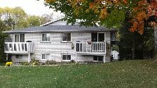 2 Bedroom apt in modern clean 4-plex