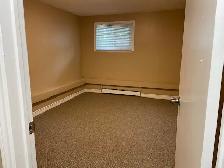 2 Bedroom apt in modern clean 4-plex - Photo 5