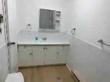 2 Bedroom apt in modern clean 4-plex - Photo 7