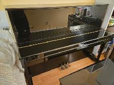 YAMAHA Piano Model T118PE - Photo 5