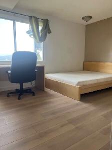 lake view rooms with private bathrooms, near bridge for rent